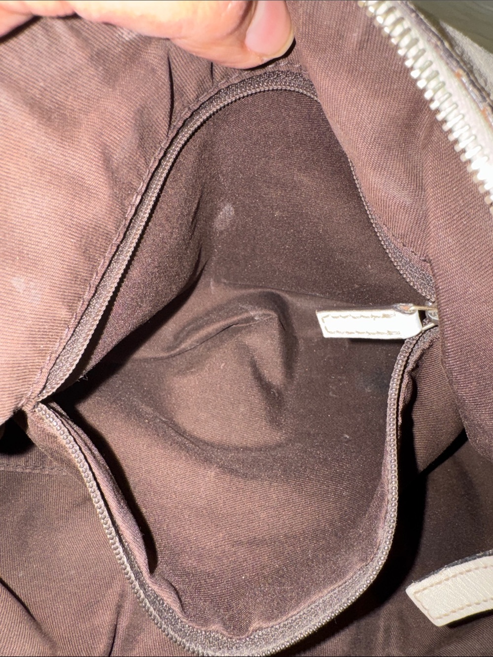 Authentic Gucci Brown GG Canvas Shoulder Hobo with White Trim - Picture 13 of 13